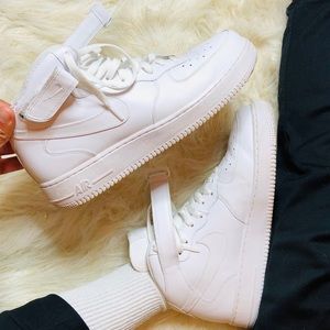 Nike Air Force 1 Mid